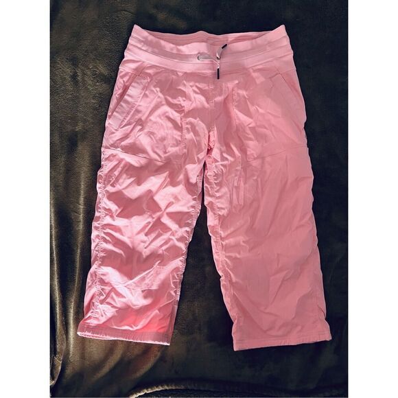 Lululemon Studio Crop Bleached Coral Pink Casual Athlesiure Pants Women’s Size 8 - Picture 1 of 6